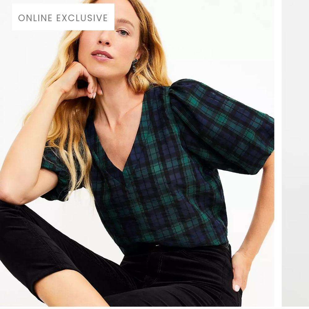 Plaid Balloon Sleeve V-Neck Top